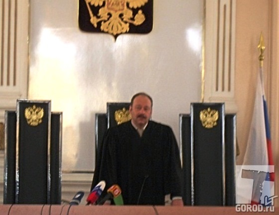 Судья Евгений Калюжный оглашал приговор более шести часов