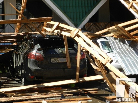 В Тольятти на Дзержинского пострадали восемь машин
