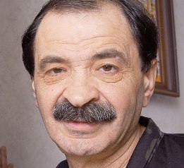 Илья Олейников