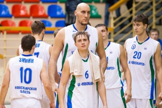 Павел Подкользин - самый высокий баскетболист России