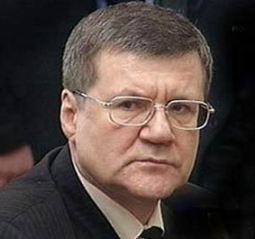 Юрий Чайка решил действовать