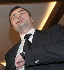 К Суркову- только с откатом?