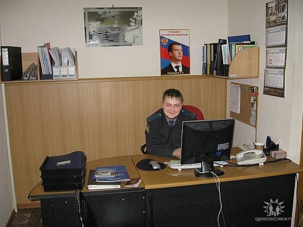 Иван Факеев на рабочем месте в Автозаводском РУВД