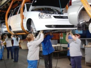 С конвейера автоваза сошла 50-тысячная lada granta С конвейера автоваза сошла 50-тысячная lada granta