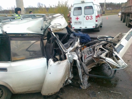В ДТП на Комзина погиб водитель ВАЗ-2104