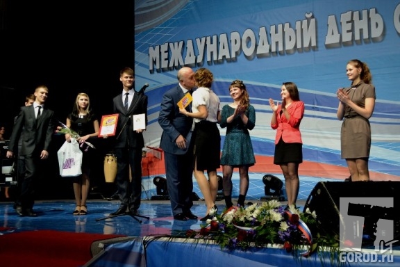 Николай Меркушкин наградил победителей конкурса Студент года 