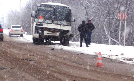 На дороге Похвистнево-Клявлино погиб водитель легковушки