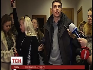 На скане с ТВ: предполагаемо Богдан Поночевный.