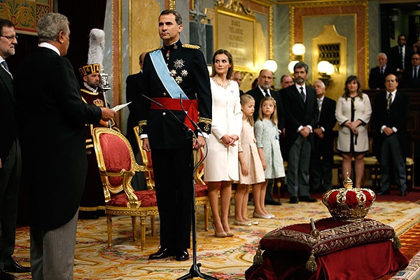 Король Испании Филипп VI приведен к присяге. Фото Reuters