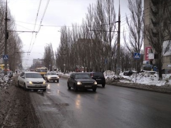 Пенсионерка попала под "Шкоду" на ул. Дзержинского