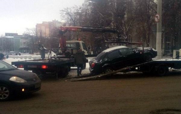 На место ЧП вызван второй эвакуатор