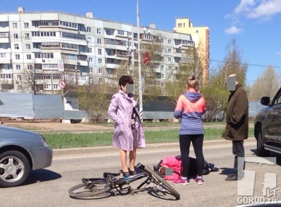 Велосипедистку сбили в 17 квартале Тольятти 