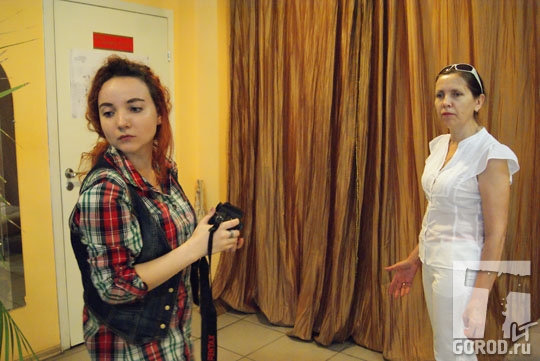 Режиссер Анна Макарова (слева) на кастинге