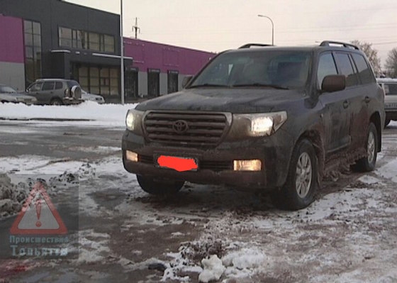 Владелец "Тойоты" пытался совершить суицид на Заставной