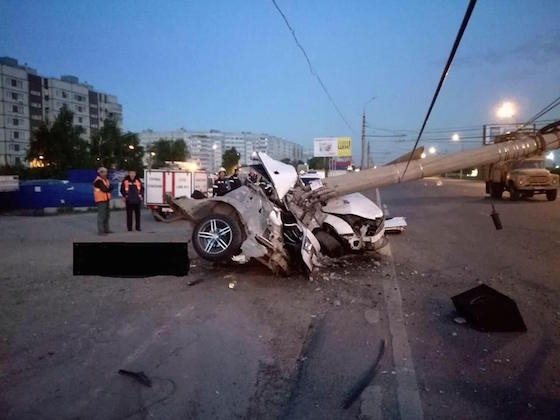 Водитель и пассажир "Шевроле" погибли, еще двое - ранены