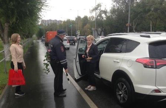 Еще одну "красотку за рулем" тормознули в Самаре