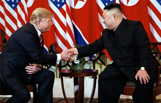 Дональд Трамп и Ким Чен Ын в Ханое