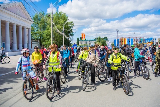 Открытие велосезона на площади Свободы в Тольятти