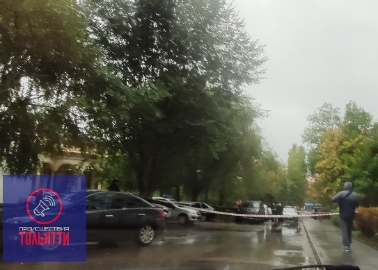 Место стрельбы на улице Ворошилова оцеплено
