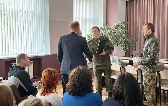 Дмитрий Азаров поблагодарил макеевских медиков за помощь  