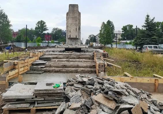 Памятник Владимиру Ильичу отправили на реставрацию