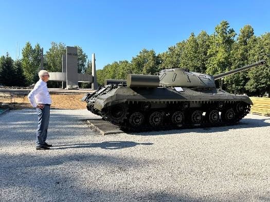 В Парке Победы обновили военную технику 