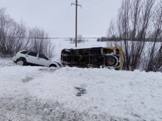 В автобусе находились несовершеннолетние дети