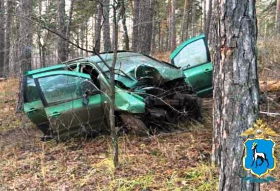 Находившаяся в иномарке женщина получила смертельные травмы 