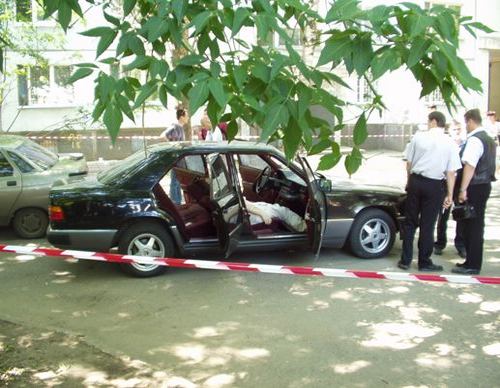 Вора в законе расстреляли на ул Юбилейной в июле 2003 возле дома